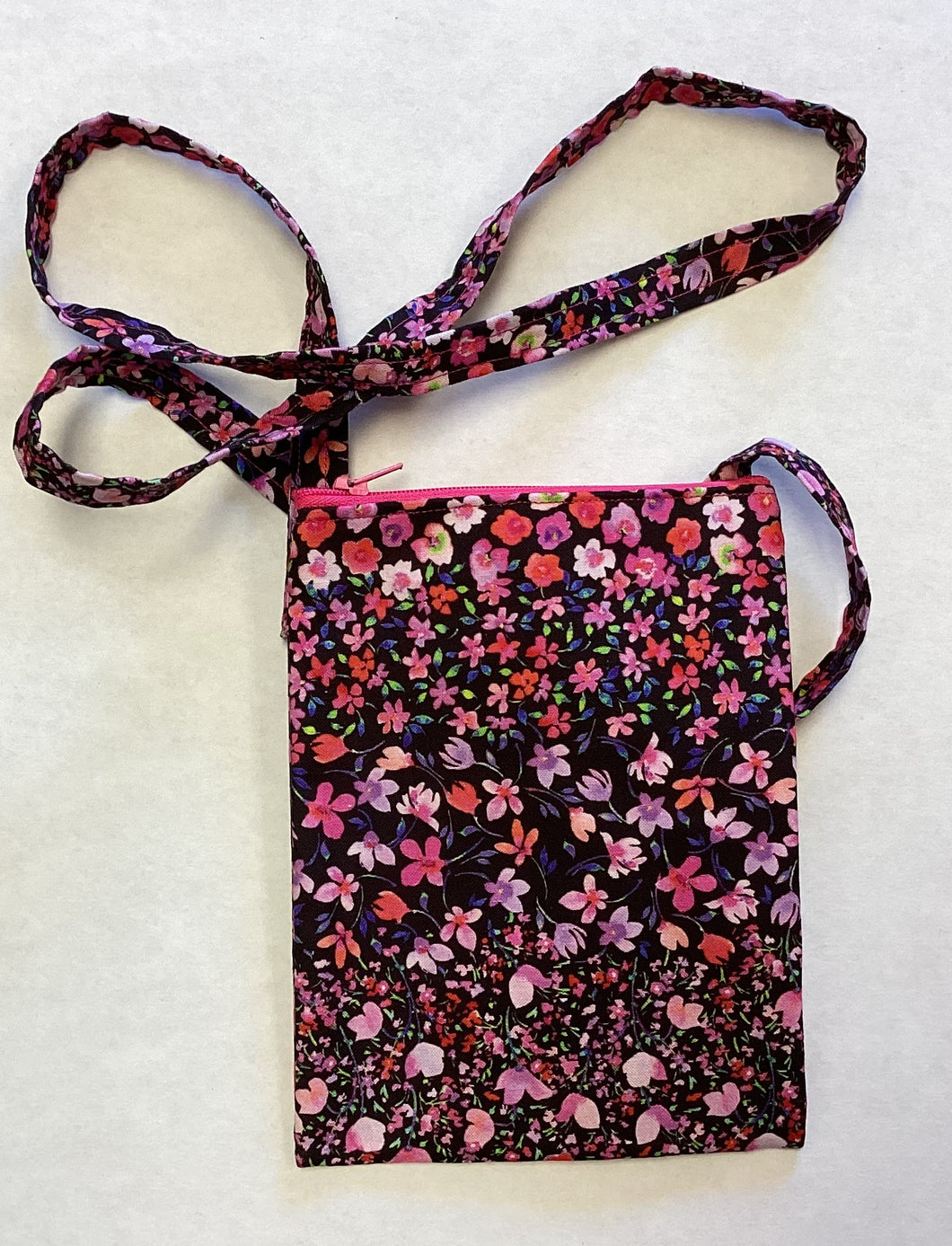 Crossbody: Pink Flowers