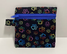 Load image into Gallery viewer, Coin Purse: Puppy Paws
